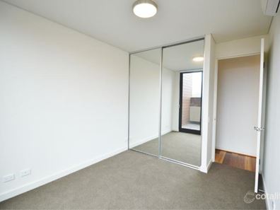 17/2 Marina Drive, Ascot WA 6104