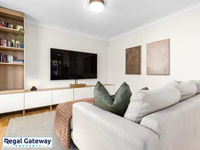 42/35 Winnacott Street, Willagee WA 6156