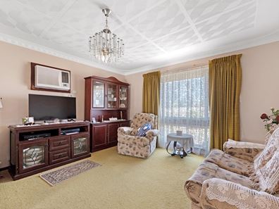 31 Paringa Street, Mount Tarcoola WA 6530
