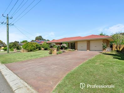 17 Winston Crescent, Viveash WA 6056