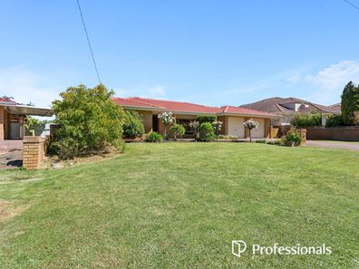 17 Winston Crescent, Viveash WA 6056