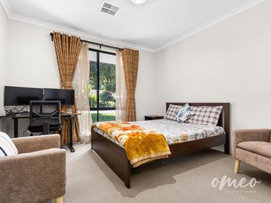 24A Range View Way, Thornlie WA 6108