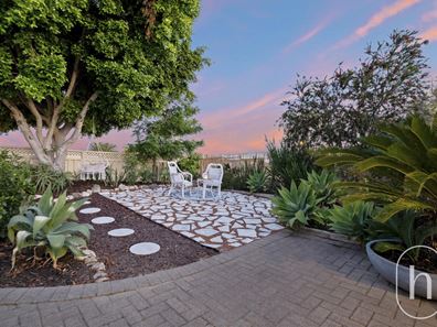 2/95 GIRALT ROAD, Marangaroo WA 6064