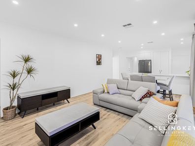 20 Daffodil Road, Canning Vale WA 6155