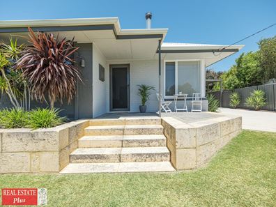 6 Clianthus Way, Koongamia WA 6056