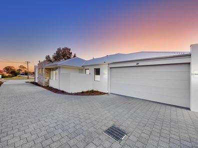 15A Tonbridge Way, Morley WA 6062