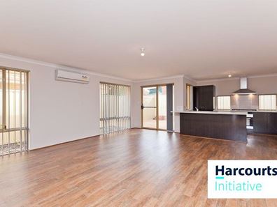 2/15 Forrest Road, Armadale WA 6112