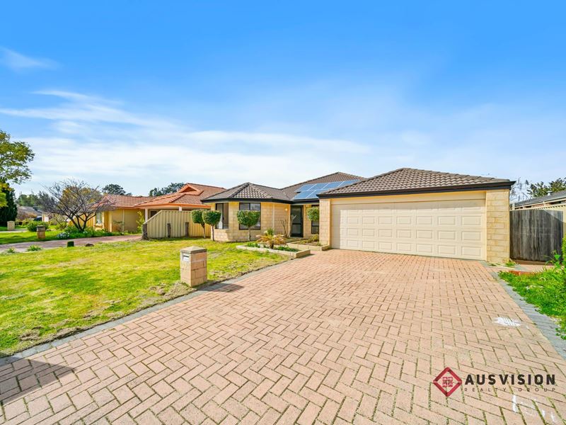 33 Kingia Way , Canning Vale WA 6155