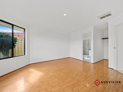 33 Kingia Way , Canning Vale WA 6155