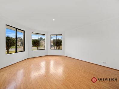 33 Kingia Way , Canning Vale WA 6155