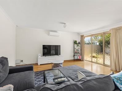 2/36 Crawshaw Crescent, Manning WA 6152