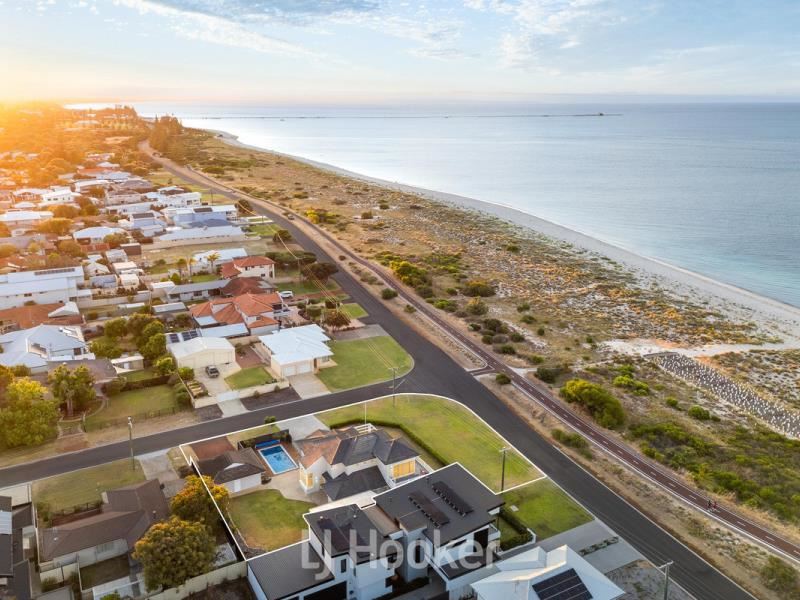 944 Geographe Bay Road, Geographe