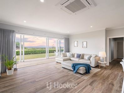 944 Geographe Bay Road, Geographe WA 6280