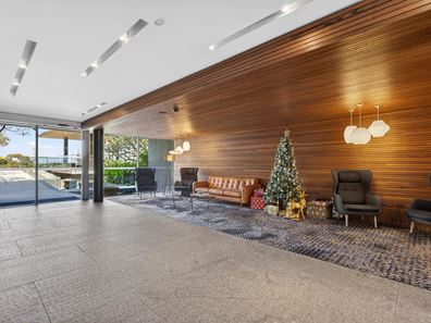 74/2 Milyarm Rise, Swanbourne WA 6010