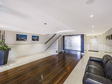 14/1 Breakwater Parade, Mandurah WA 6210