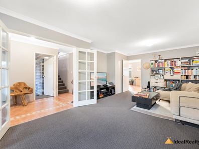 69A Moolyeen Road, Brentwood WA 6153