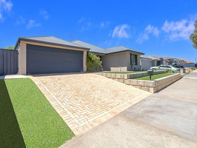 15 Portwine Avenue, Byford WA 6122