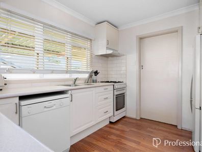98 Killarney Street, Hannans WA 6430