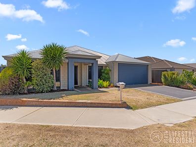 16 Elderiana Link, Banksia Grove WA 6031