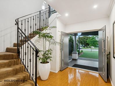 16 Waverley Place, Dianella WA 6059