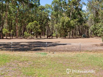665 Avonholme Circle, Chidlow WA 6556