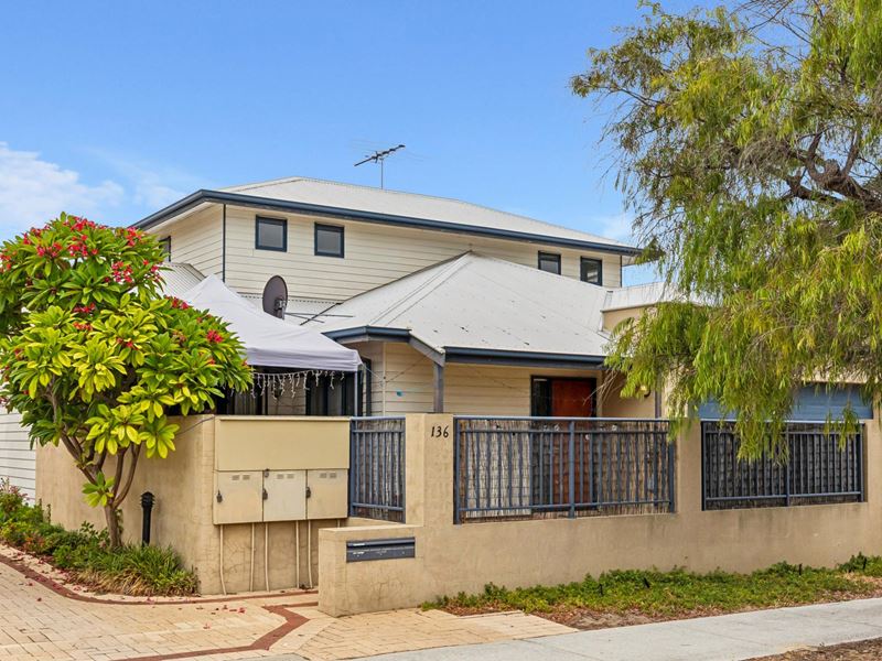 1/136 Robert Street, Como