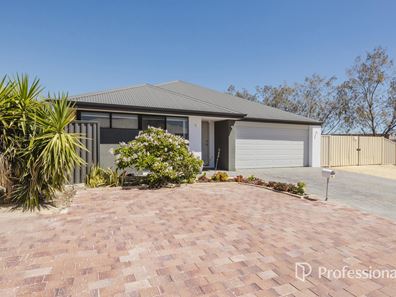 60 Billericay Circuit, Butler WA 6036