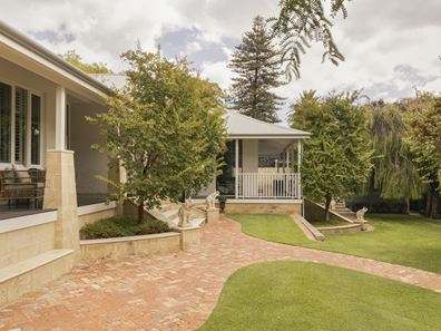 15 Grange Street, Claremont WA 6010