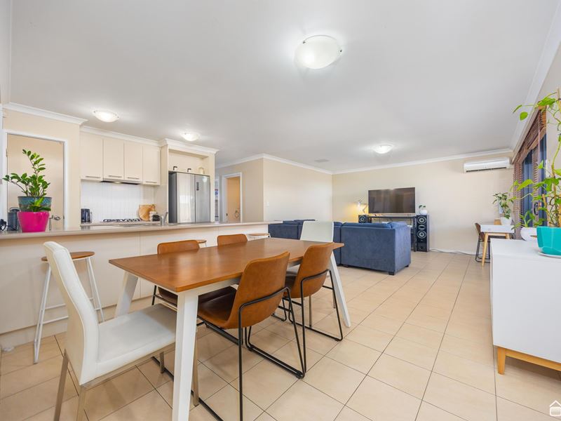 21/11 Serls Street, Armadale WA 6112