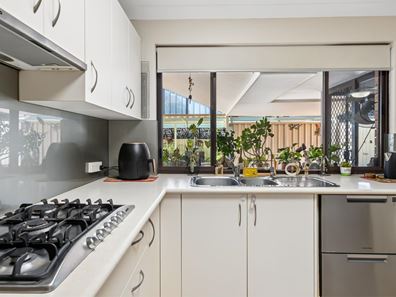 4 Mckie Place, Noranda WA 6062