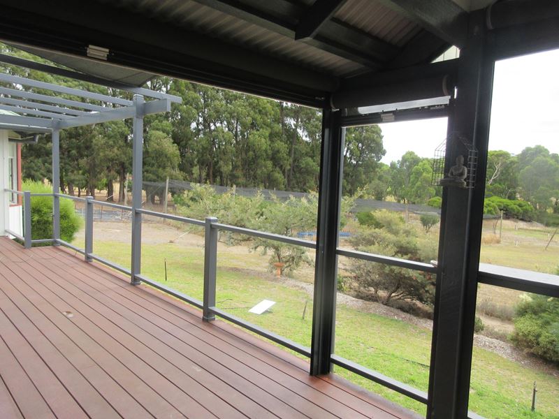 204 Clayton Road, Treeton