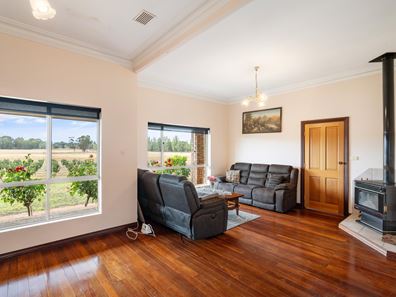 25 Richmond Street, Ringbark WA 6258