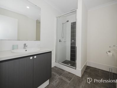 40 Linksman Street, Yanchep WA 6035