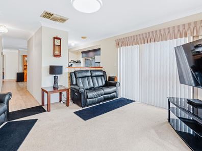 2/10 Birchley Road, Coodanup WA 6210