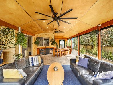 23 Sophora Place, Woodvale WA 6026