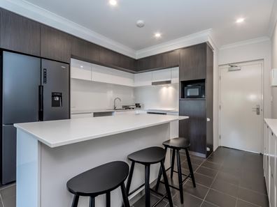 9/180 Bartram Road, Atwell WA 6164