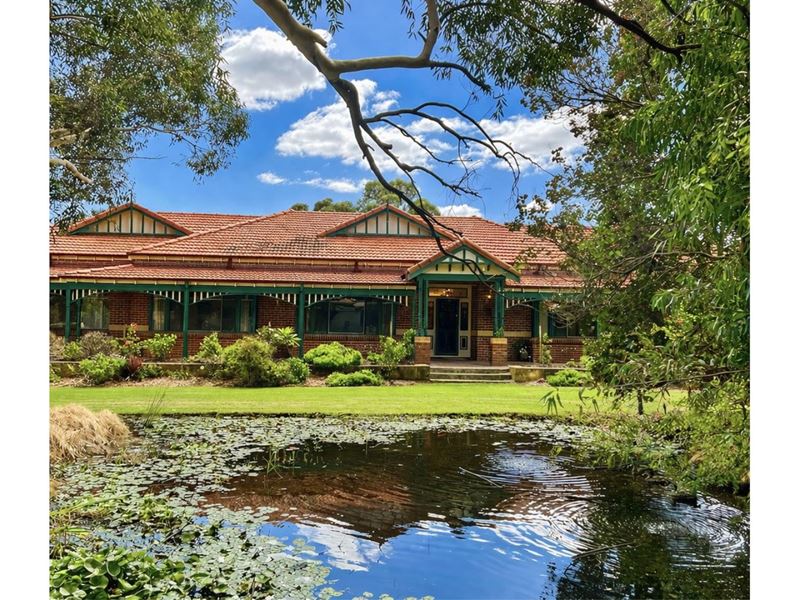 15 Staniland Street, Orange Grove WA 6109