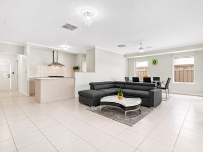 5 Ryhill Crescent, Wellard WA 6170