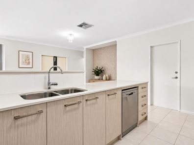 5 Ryhill Crescent, Wellard WA 6170