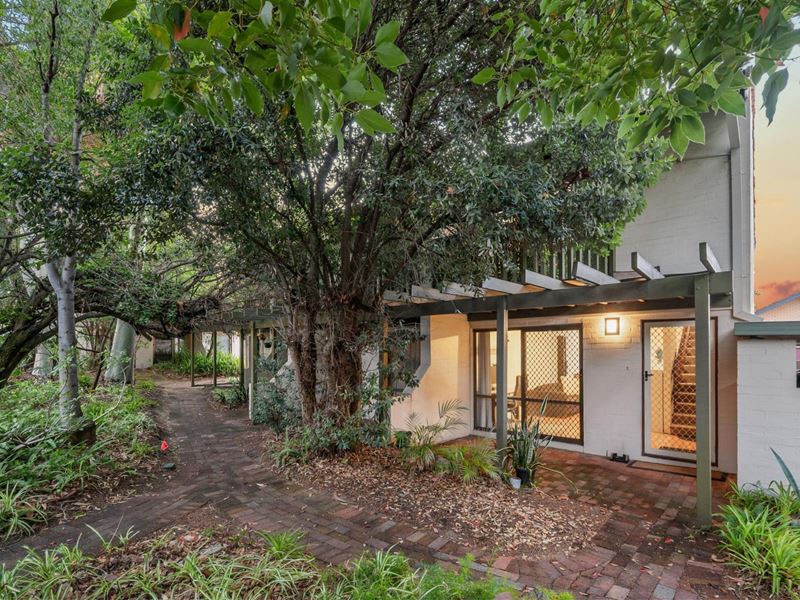 18/373-375 Canning Highway, Como