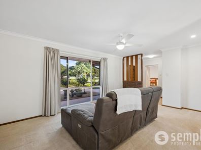 23 Hossack Avenue, Parkwood WA 6147