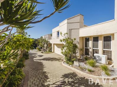 2/89 Calais Road, Scarborough WA 6019