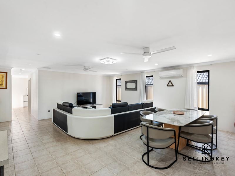 8 SOMERLY DRIVE, Clarkson WA 6030