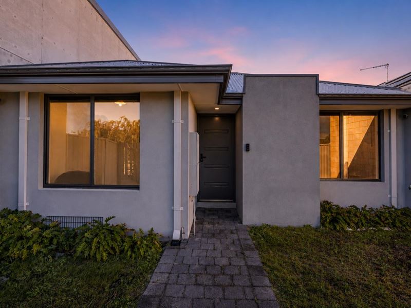 10 Elvire Grove, Golden Bay