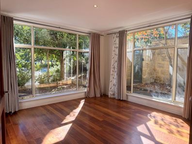 23A Macrae Road, Applecross WA 6153