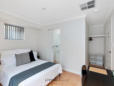 Room/4  13B Sleight Street, St James WA 6102