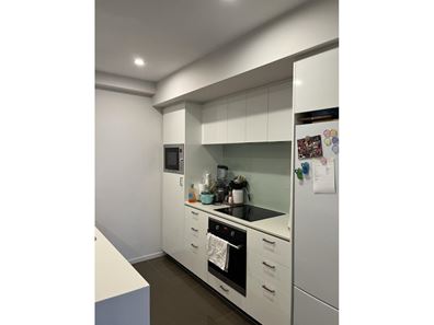 102/172 Railway Parade, West Leederville WA 6007