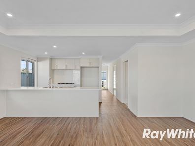 2/5 Glenayle Road, Golden Bay WA 6174