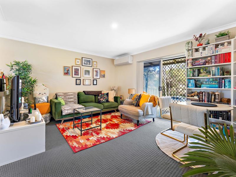 28/4 Southend Road, Hamilton Hill WA 6163
