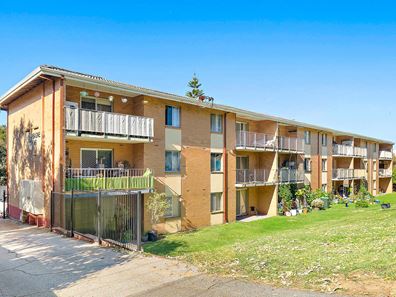 28/4 Southend Road, Hamilton Hill WA 6163